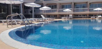 Perla Del Mar Aparthotel