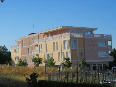 Perla Del Mar Aparthotel