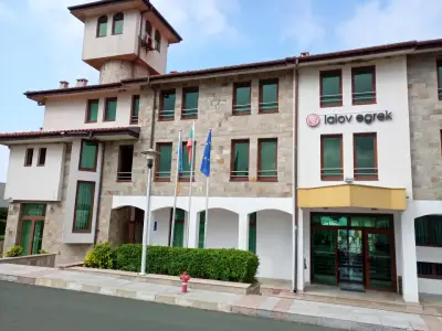 Family Hotel Lalov Egrek