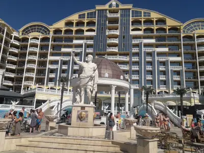 Family Hotel Gold Pearl