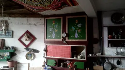 Арт Ателие Дворът (Art atelier Dvorat) (Back Yard Gallery)
