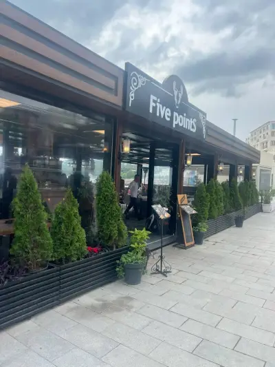 Restaurant Five points
