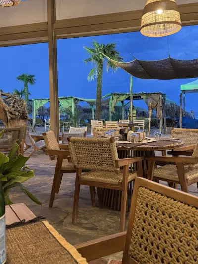 Tortuga Beach Club / Golden Sands (FREE PARKING)