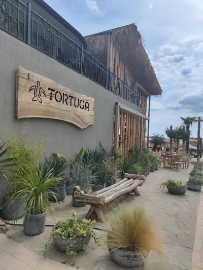 Tortuga Beach Club / Golden Sands (FREE PARKING)