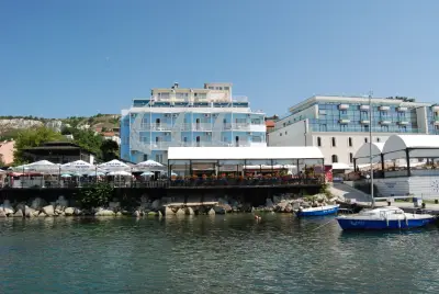 Lotos Hotel