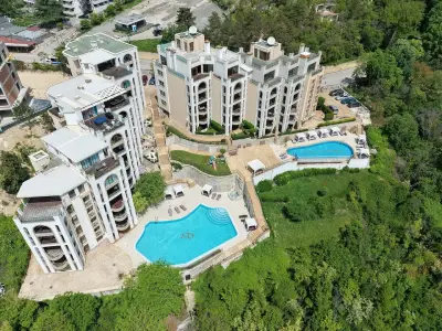 Queen's view 14-Pools-Near Botanic garden