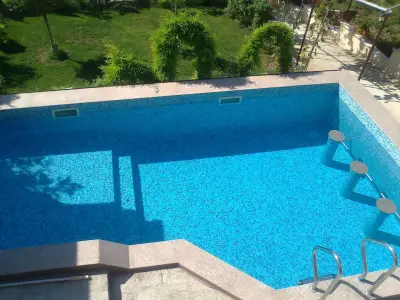 Villa "MEGGI" Овчаровски плаж - басейн, барбекю