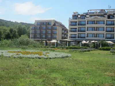 Хотел ДСК