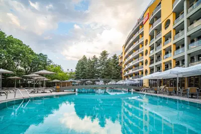 HVD Viva Club Ultra All Inclusive - Private Beach & Free Parking