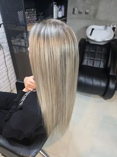 Marina Hair Studio І Подстригване І Боядисване І Издухване І Афро къдрици І Поставяне на екстейшъни І Официални прически