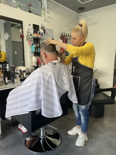 Stavriani hair studio