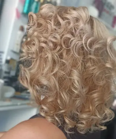Stavriani hair studio