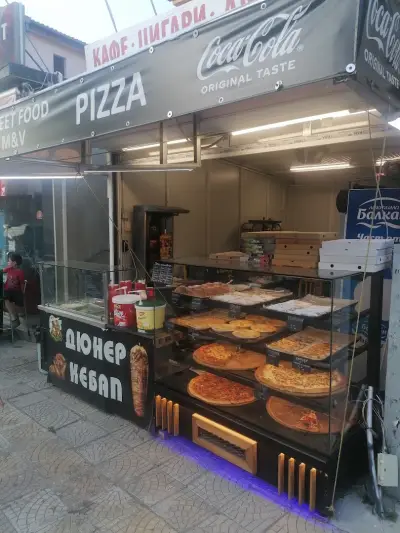 Street food m&v Doner kebap / Pizza