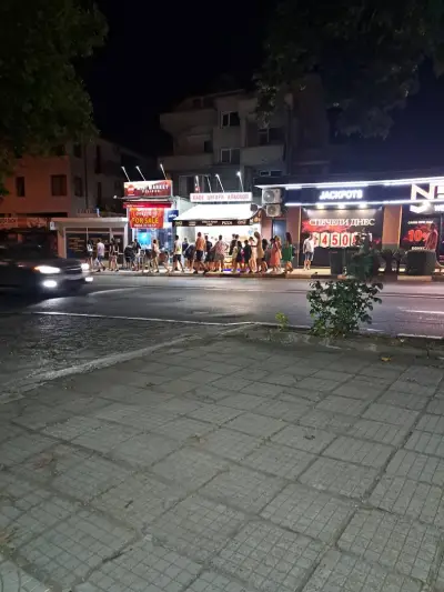 Street food m&v Doner kebap / Pizza
