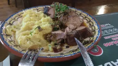 BBQ Chuck Wagon