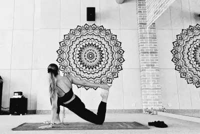 Йога студио - Yogis life