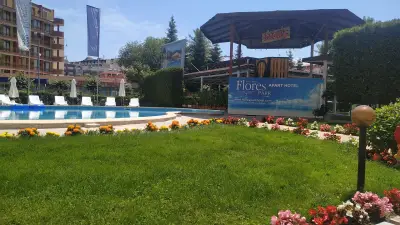 Reina Apart Flores Park