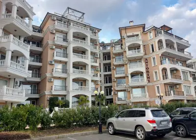 Antorini Apartments