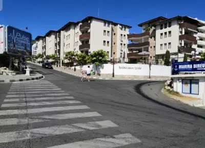 Marina Bay Apart Saint Vlas