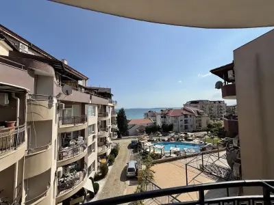Marina Bay Apart Saint Vlas