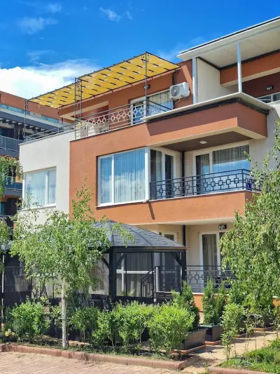 Niko's Apartments Deluxe
