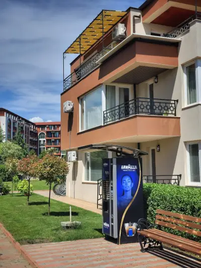 Niko's Apartments Deluxe