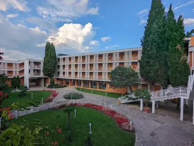 Несебър Бийч