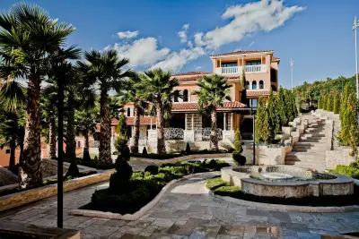 Premium Villas Elenite