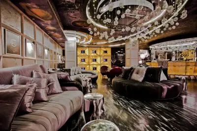Royal Castle Hotel & Spa