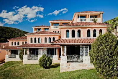 Royal Castle Hotel & Spa