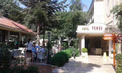 Хотел Венера