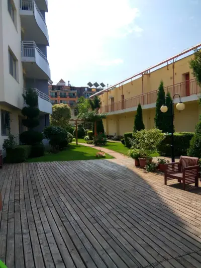 Central Plaza Apartment