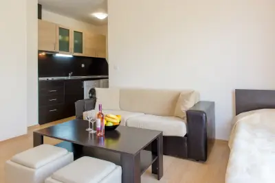 TSB Roxy Apartments