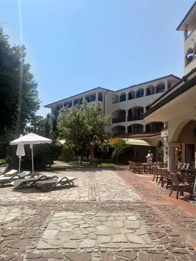 Helena VIP Villas and Suites