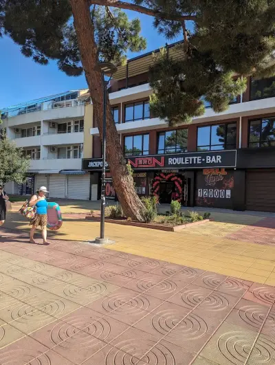 Sunny Beach Plaza