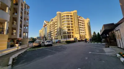 Sunny Beach Plaza