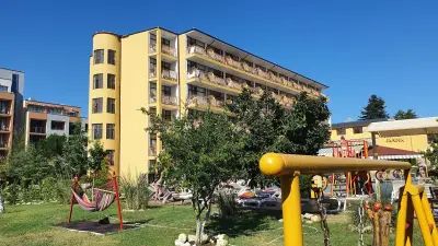 Тракия Гардън Хотел
