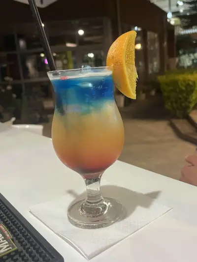 Адмирал Плаза Хотел