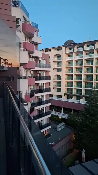 Адмирал Плаза Хотел