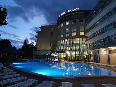 Ivana Palace Hotel - Free Parking