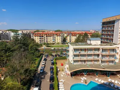 Smartline Meridian Hotel