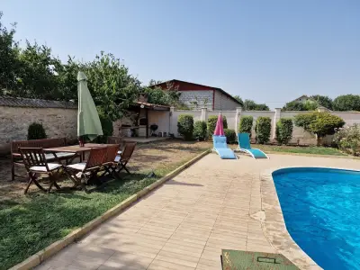 Guest House Golden Flake 4km from Bolata beach