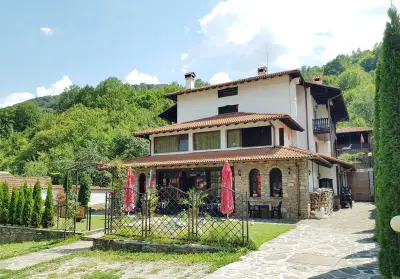 Family Hotel Chiflik Hills