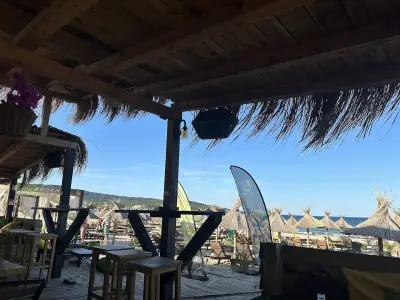 BOHEME BEACH BAR