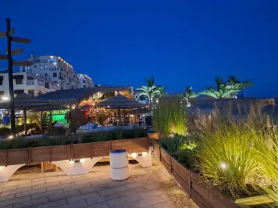Makai Beach Bar
