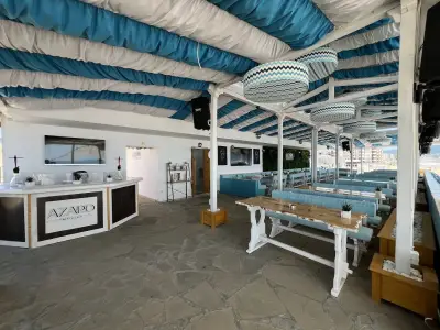 Azaro - Bar & Dinner