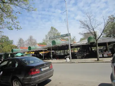 ОБЩИНСКИ ПАЗАРИ ЛОВЕЧ