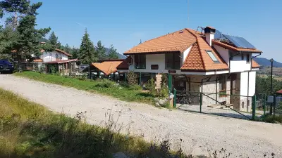 Горски Къщи Равногор