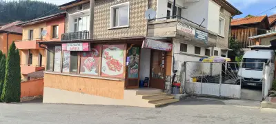 Супермаркет Лариса