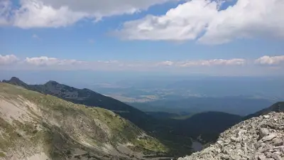 Горно Полежанско езеро